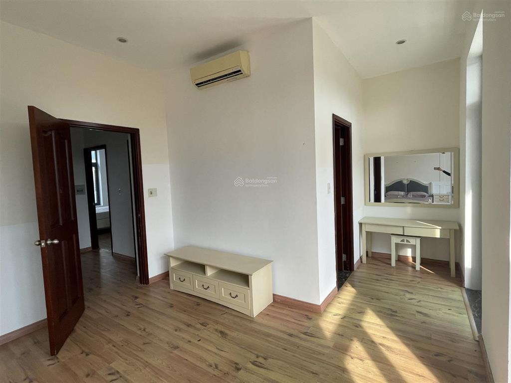 Bán nhà liền kề 5pn + 7wc, giá 8.*** tỷ, 126m2 tại lô g20, an cựu city, huế