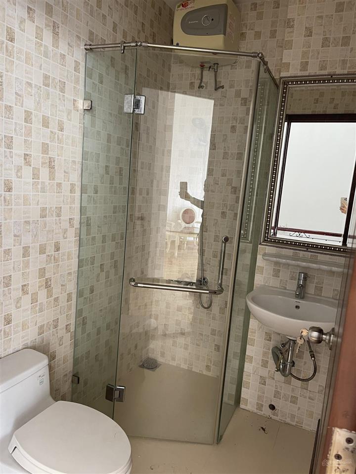Bán nhà liền kề 5pn + 7wc, giá 8.*** tỷ, 126m2 tại lô g20, an cựu city, huế