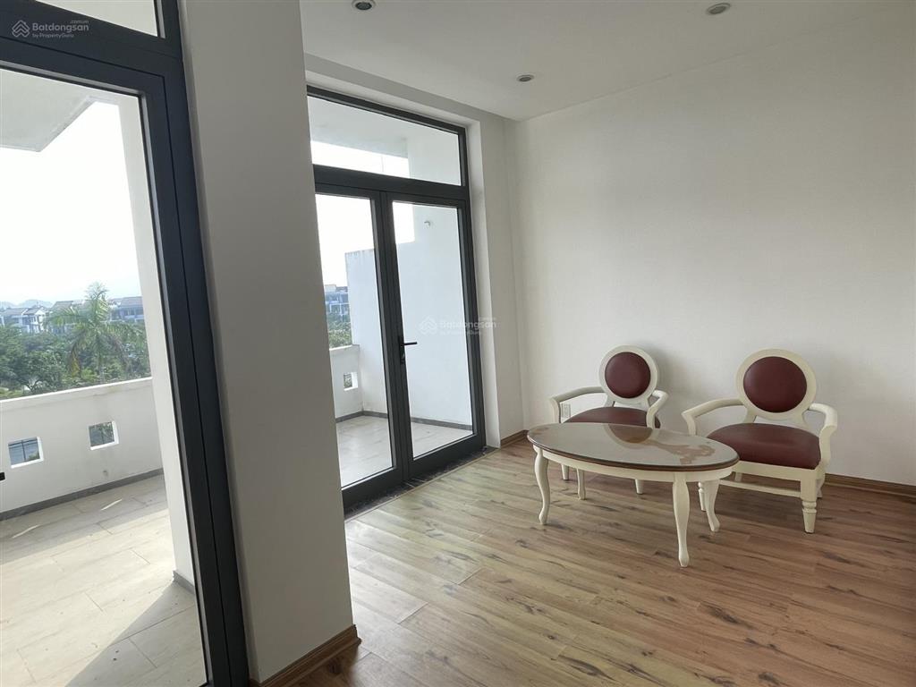 Bán nhà liền kề 5pn + 7wc, giá 8.*** tỷ, 126m2 tại lô g20, an cựu city, huế