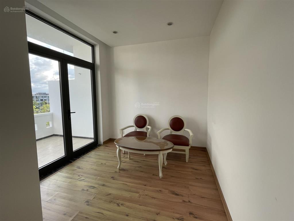 Bán nhà liền kề 5pn + 7wc, giá 8.*** tỷ, 126m2 tại lô g20, an cựu city, huế