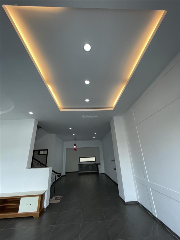 Bán nhà liền kề 5pn + 7wc, giá 8.*** tỷ, 126m2 tại lô g20, an cựu city, huế