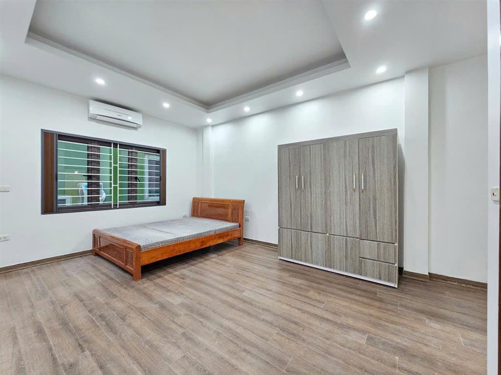 BÁN NHÀ THẠCH BÀN – LONG BIÊN  5 TẦNG – FULL NỘI THẤT – GIÁ TỐT