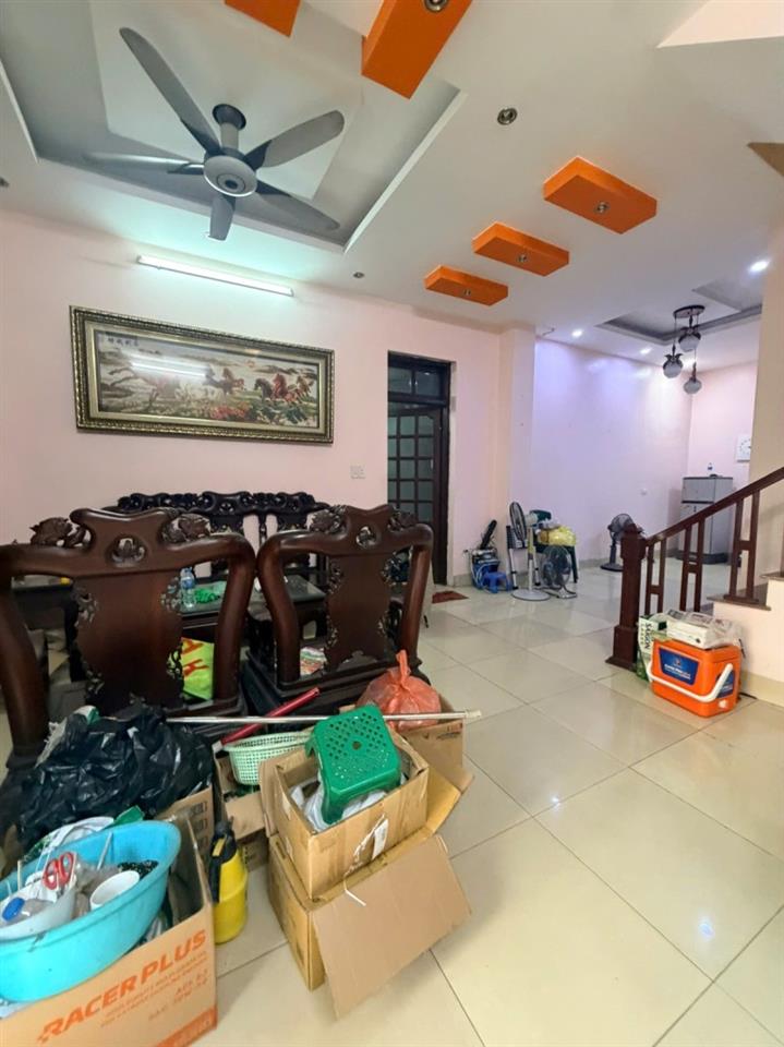 NHÀ THẠCH BÀN – LONG BIÊN - DIỆN TÍCH RỘNG • NGÕ THÔNG • GẦN TRUNG TÂM