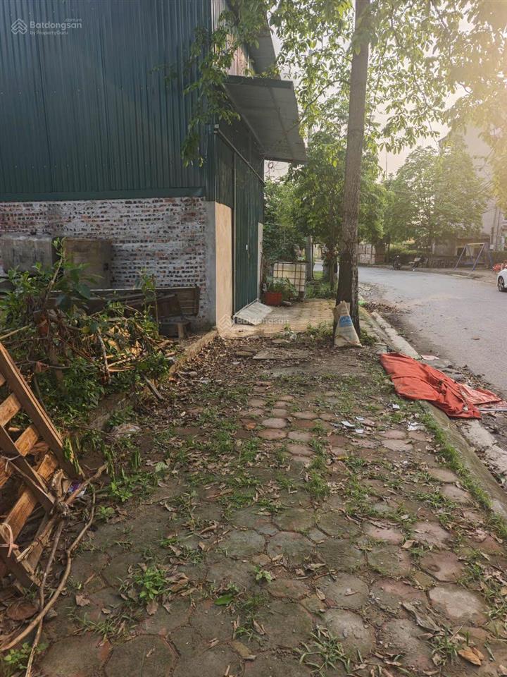 Bán đất 60m2 tái định cư x4 tứ hiệp. sẵn sổ đường ô tô chạy có thể vừa ở vừa kinh doanh.