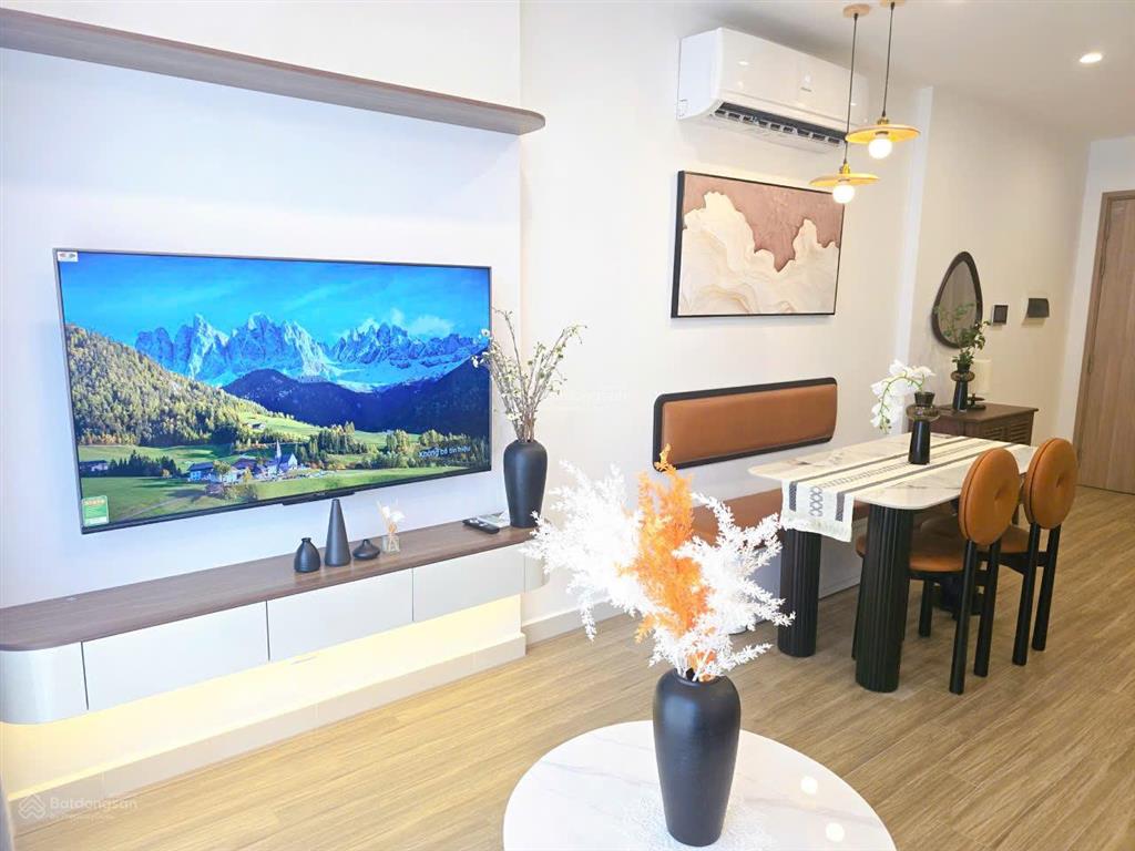 Chính chủ bán căn hộ 2pn  54.8m2 full đồ mới tại kđt vinhomes smart city