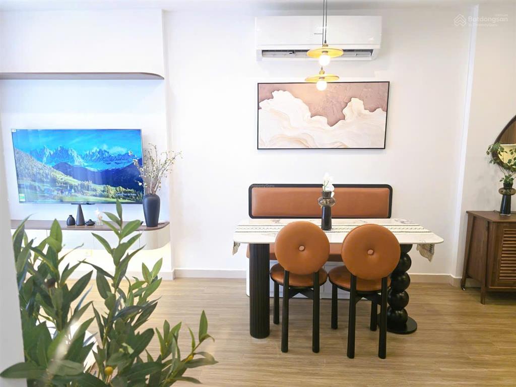 Chính chủ bán căn hộ 2pn  54.8m2 full đồ mới tại kđt vinhomes smart city