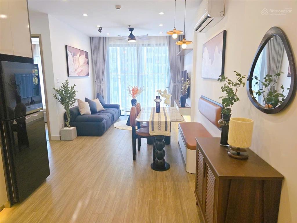 Chính chủ bán căn hộ 2pn  54.8m2 full đồ mới tại kđt vinhomes smart city