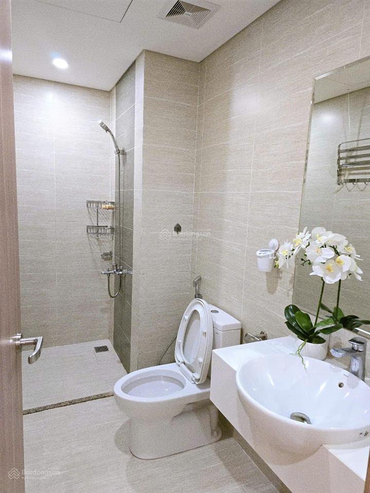 Giá hời chủ nhà cần bán gấp căn 1n1pk riêng biệt 38m sakura kđt vinhomes smart cỉty