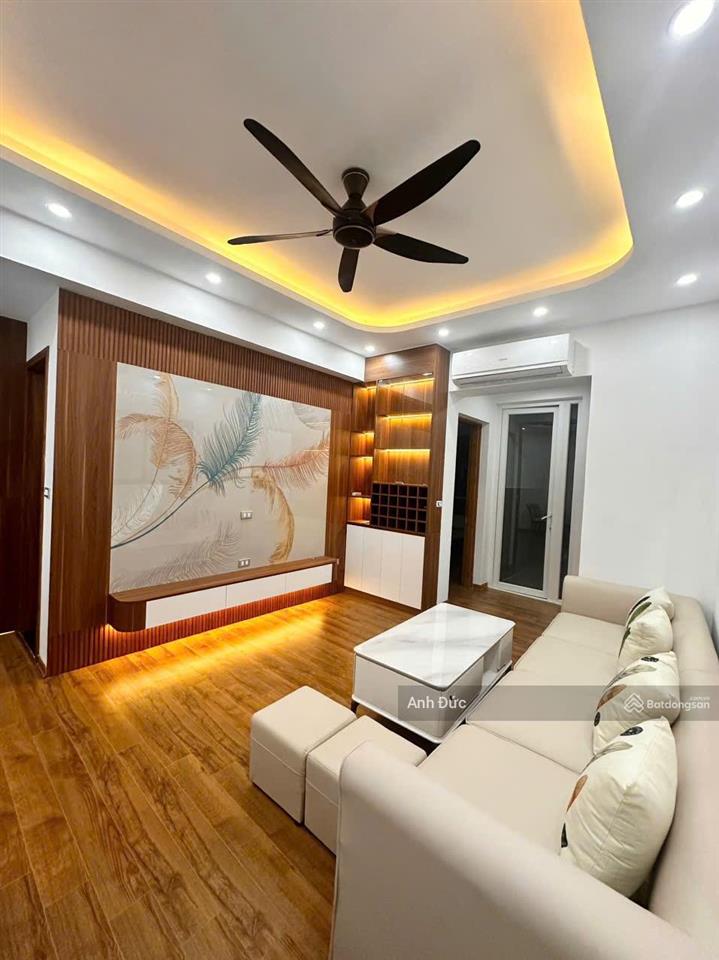 Bán căn hộ 69m2, 7,7 tỷ tại central field trung kính, 2pn, 2wc, sổ đỏ chính chủ