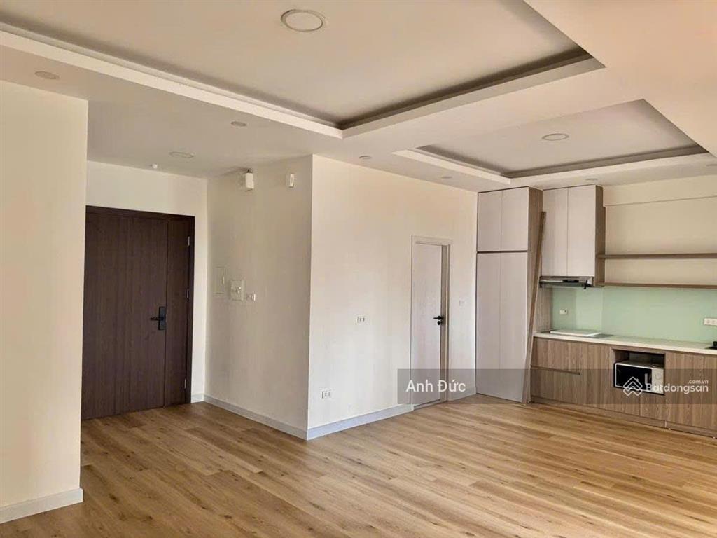 Bán gấp căn hộ 102 thái thịnh đống đa  68.1m2  2pn  giá sập sàn 5.75 tỷ (chốt trong 15 ngày)
