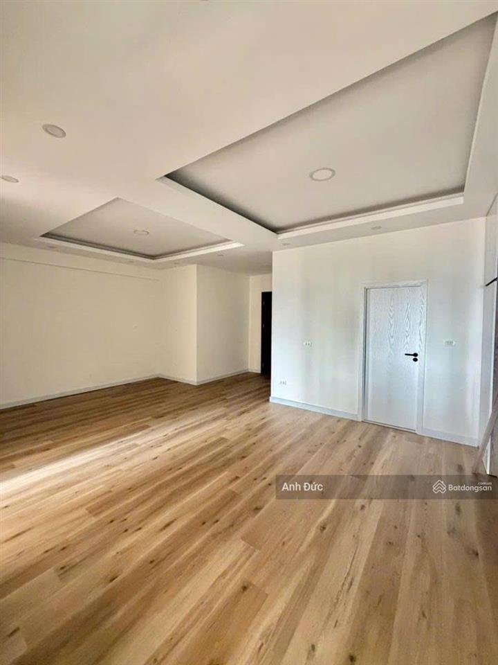 Bán gấp căn hộ 102 thái thịnh đống đa  68.1m2  2pn  giá sập sàn 5.75 tỷ (chốt trong 15 ngày)