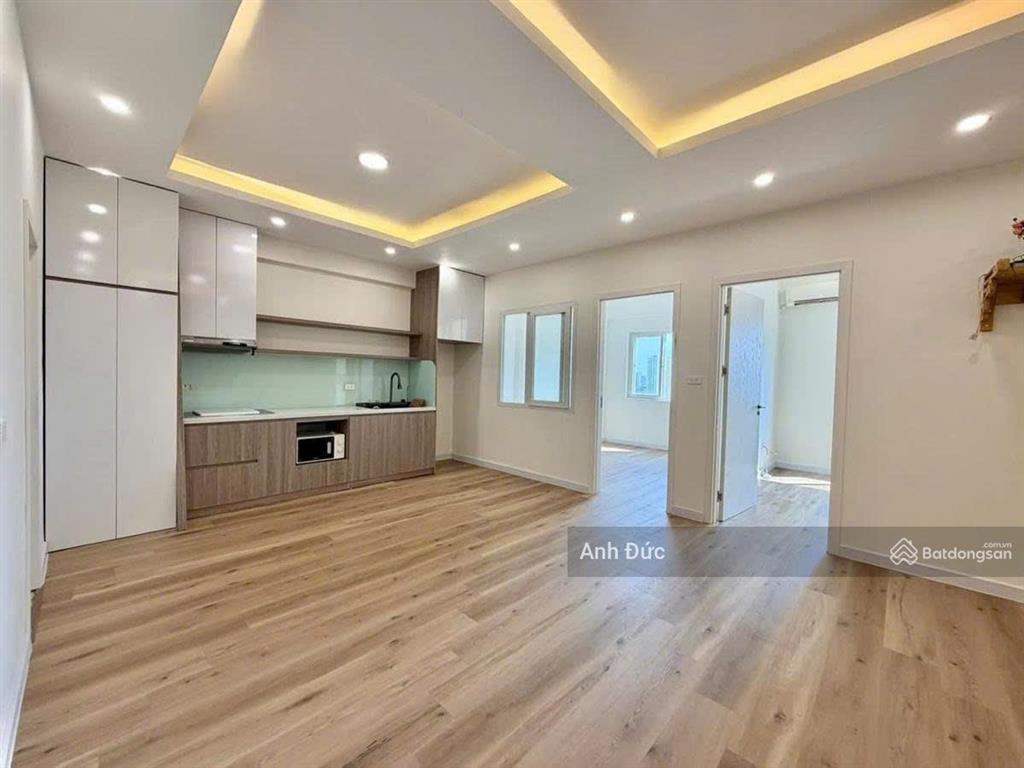 Bán gấp căn hộ 102 thái thịnh đống đa  68.1m2  2pn  giá sập sàn 5.75 tỷ (chốt trong 15 ngày)