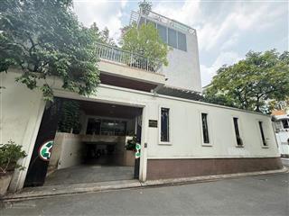 Tiếp tục giảm từ 110tỷ về 90 tỷ nay chỉ 84 tỷ chốt  bán viila góc 2 mặt tiền  ngang 20m siêu hiếm