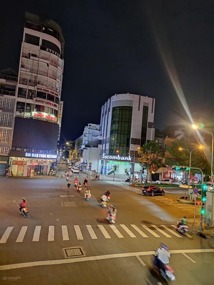 Siêu hiếm  bán tòa nhà góc 2 mặt tiền trần hưng đạo  dtxd 3,239m2  hợp đồng thuê 30.000 usd