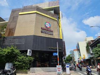 Bán nhà góc 2 mặt tiền phan kế bính  nguyễn văn thủ  hợp đồng thuê 220tr  giá 95 tỷ