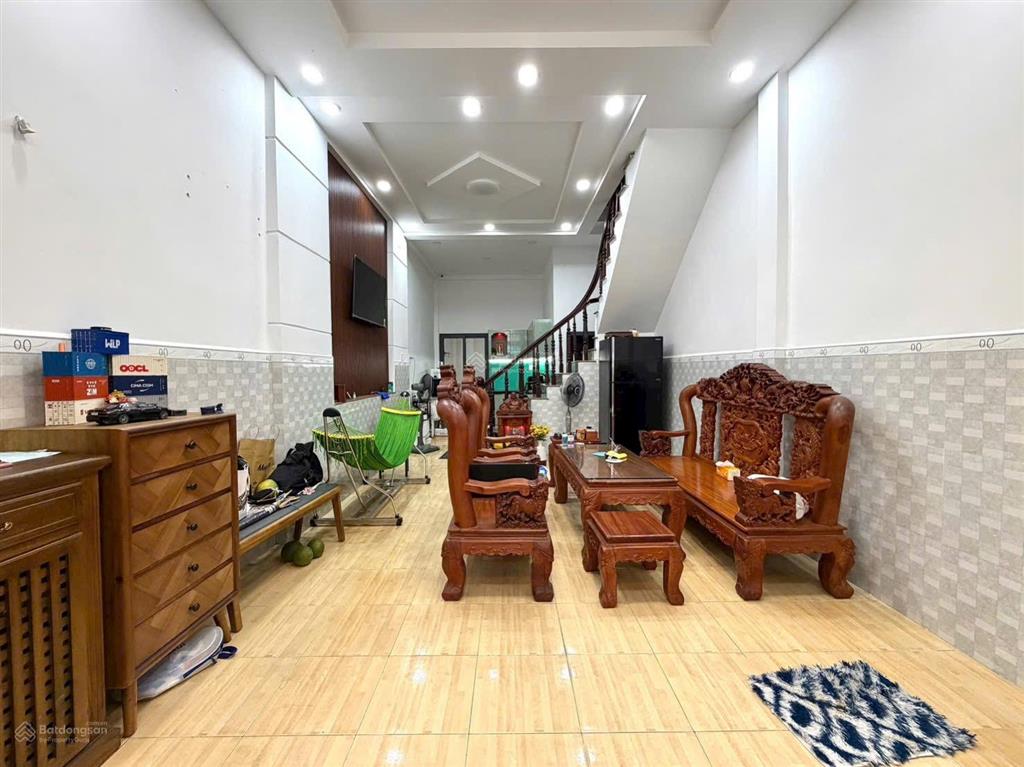 Gần chợ phạm văn bạch  công nhận ~51m2  cách xe hơi chỉ 20m