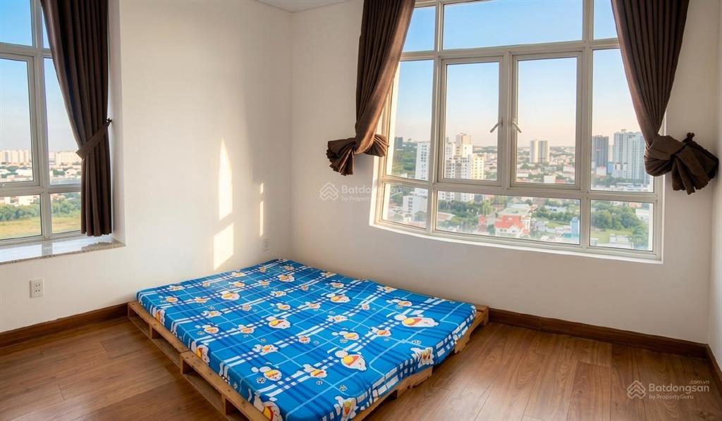 Cho thuê phòng full nội thất rộng 13 m2, có điều hòa giá 2,8 triệu/tháng, ở 187a lê văn lương