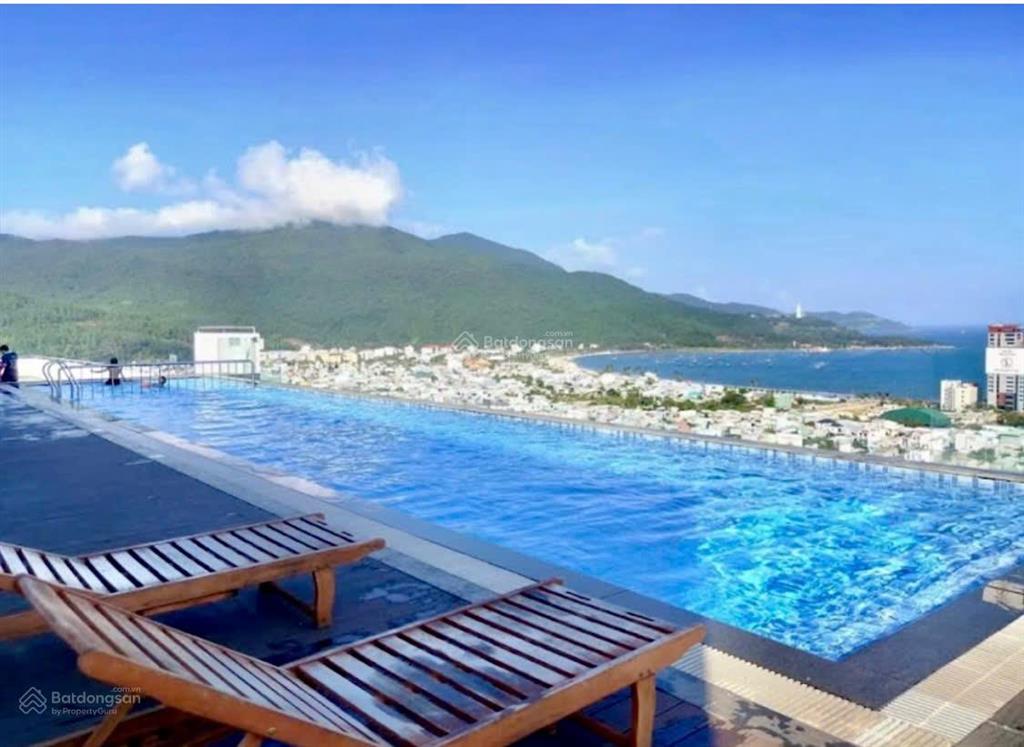 Vị trí vàng! chính chủ bán căn góc 2pn view biển, pháo hoa, sổ hồng sẵn trao tay!  ngay