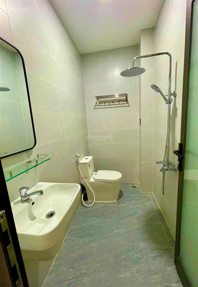 Bán nhà hải châu 3 mê, 5pn, đường 5,5m vỉa hè 3m, gần chợ đầu mối,nội thất cao cấp, vào ở ngay!