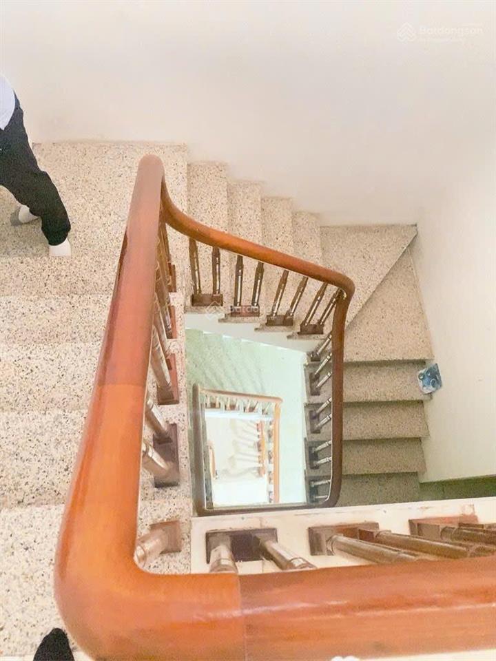 Nhà vị trí đẹp, mặt tiền thoáng