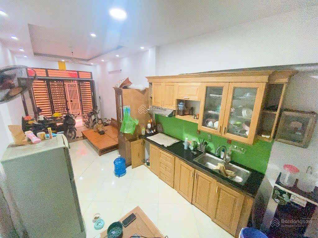 Nhà vị trí đẹp, mặt tiền thoáng