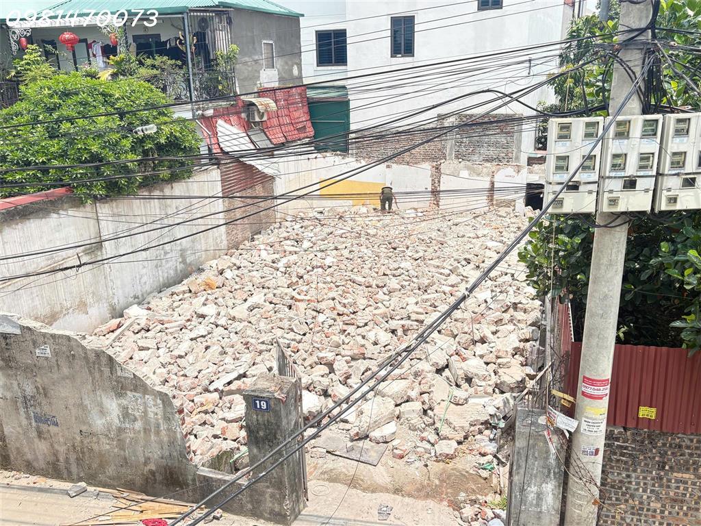 Bán đất tại Tổ dân phố số 5, Quang Minh, DT 147,9m2, view đẹp, giá siêu hời 70 triệu/m2