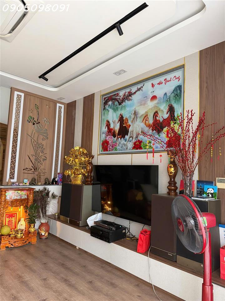 Bán nhà gói 8 The Capella Gaden, 3 tầng siêu đẹp, 3PN, 4WC, DT 100m2, giá chỉ 8,6 tỷ
