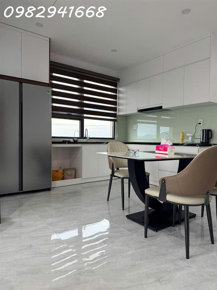 Cho thuê căn hộ Vista Residence 82m2, 2PN view pháo hoa đẳng cấp giữa trung tâm Đà Nẵng