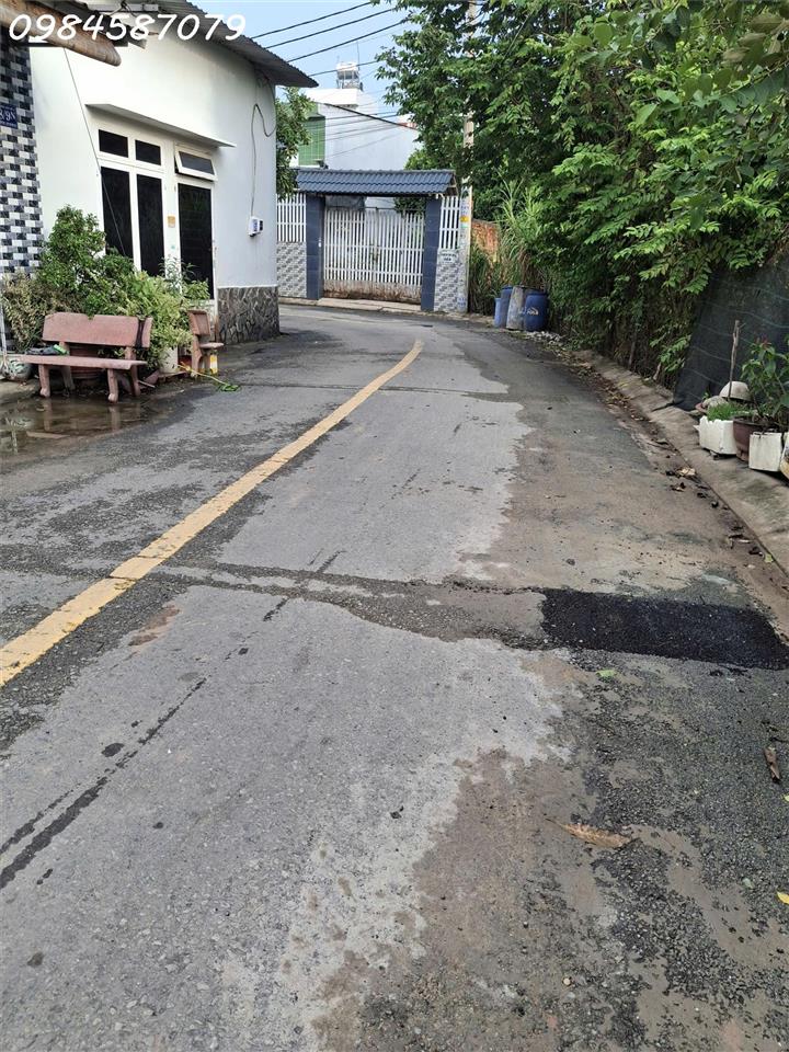 CHO THUÊ KHO .XƯỞNG SẢN XUẤT NHỎ .ĐƯỜNG TRẦN VĂN MƯỜI .CÁCH NGÃ 4 GIẾNG NƯỚC 1KM
