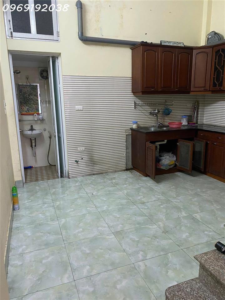 CHO THUÊ NHÀ Ở LÂU DÀI - HỘ GIA ĐÌNH TẠI VĨNH QUỲNH, THANH TRÌ, 40M2 X 2,5 TẦNG