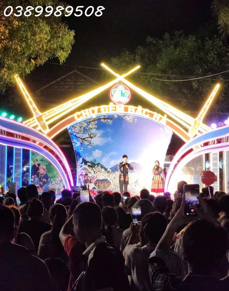 Cần bán nhà mặt phố, mặt chợ Bắc Hà - Lào Cai