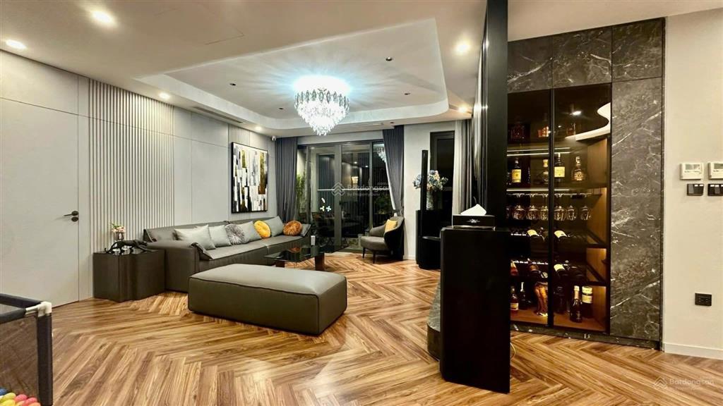 Sang tên căn 4pn 175m²  full đồ cao cấp vào ở luôn  sổ đỏ sẵn sàng giao dịch