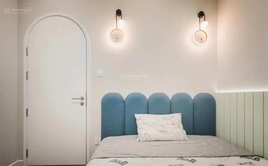Chính chủ cần bán căn hộ times city, dt 95m2, 3 phòng ngủ, tầng đẹp, thoáng mát, ban công hướng nam