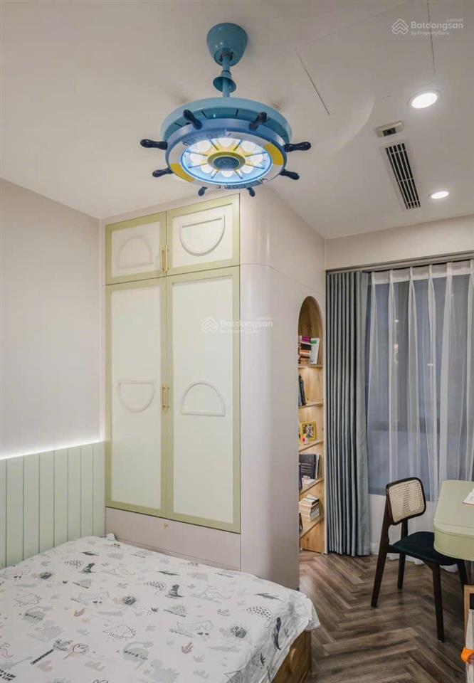 Chính chủ cần bán căn hộ times city, dt 95m2, 3 phòng ngủ, tầng đẹp, thoáng mát, ban công hướng nam