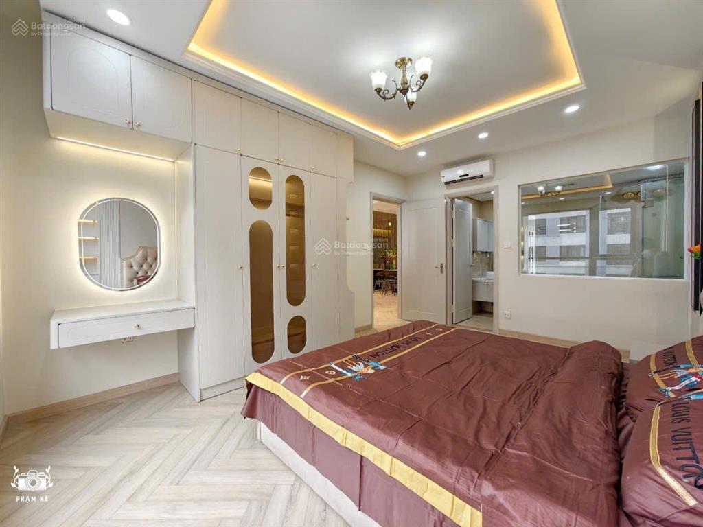 Bán căn 2pn 83m2 tầng đẹp view thoáng full đồ đẹp tại times city giá bán 8,3 tỷ