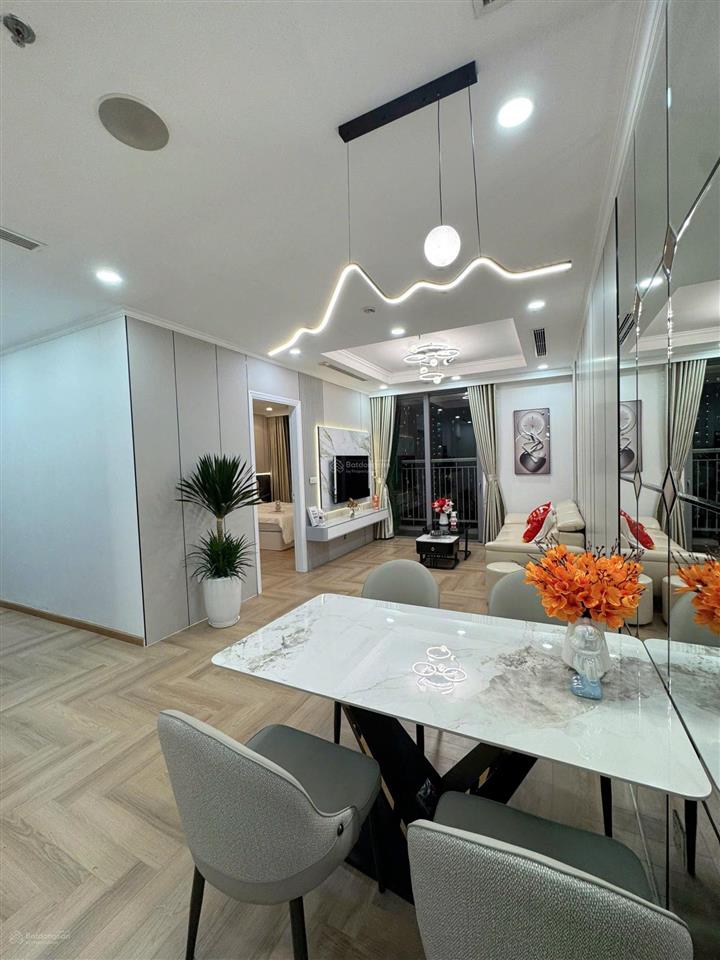 Bán căn 2pn 81m² view hồ nước đẹp tại park 1 times city giá 9,2 tỷ