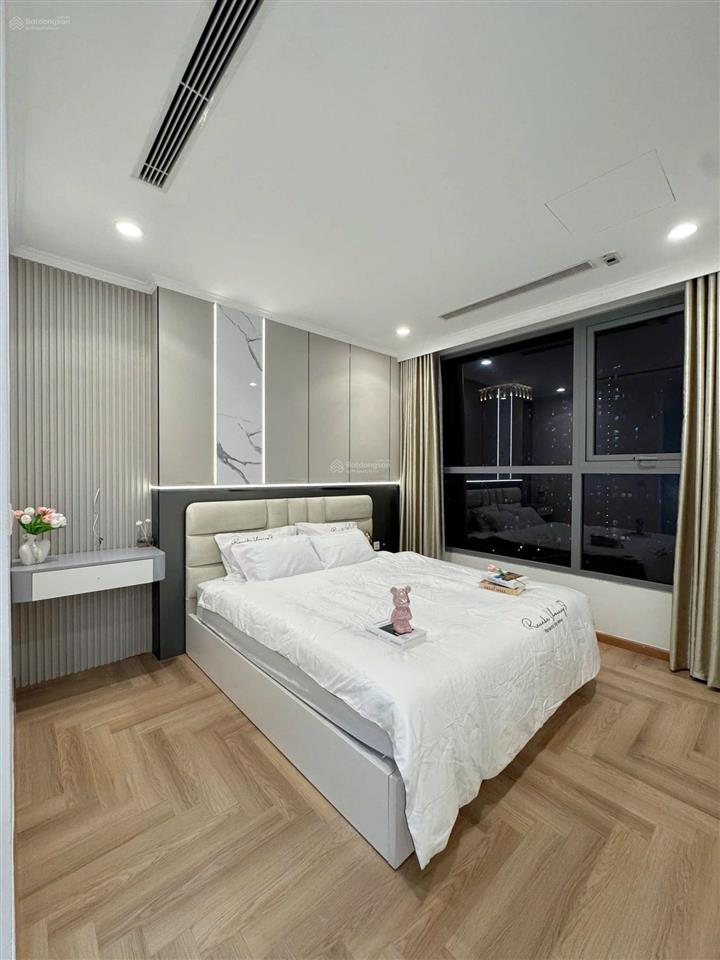 Bán căn 2pn 81m² view hồ nước đẹp tại park 1 times city giá 9,2 tỷ