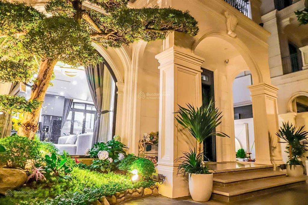 Cho thuê biệt thự song lập, view trực diện biển hồ nước mặn, nội thất luxury. giá 38tr