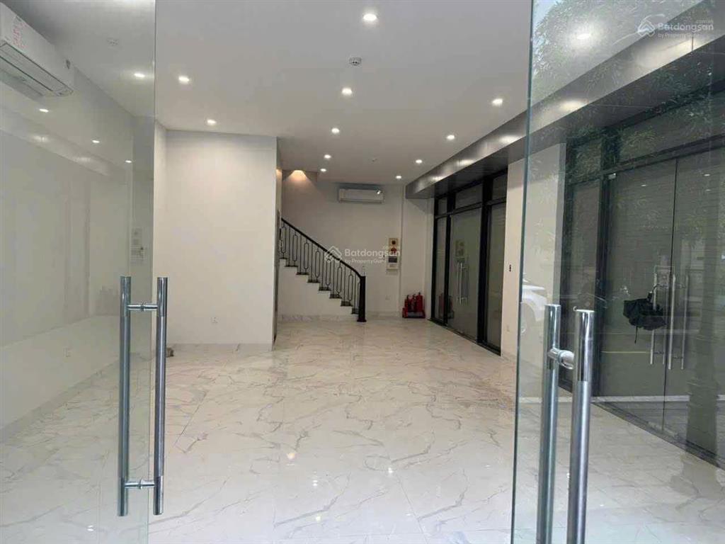 Cho thuê shophouse ở và kinh doanh, có sẵn nội thất, thang máy. giá chỉ 25tr giá hời tại ocean park