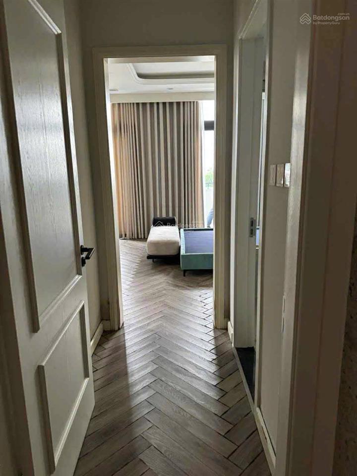 Cho thuê shophouse ở và kinh doanh, có sẵn nội thất, thang máy. giá chỉ 25tr giá hời tại ocean park