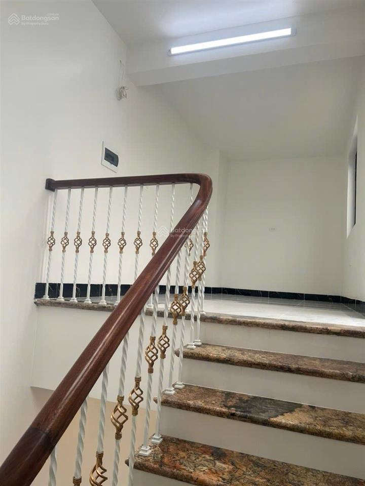 Cho thuê shophouse hàng hiếm, siêu phẩm mới tinh chưa qua sử dụng, giá chỉ 25tr sử dụng đủ 5 tầng