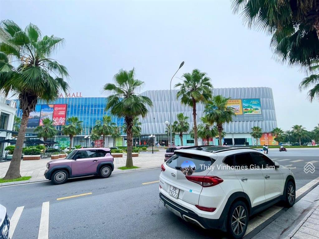 Cho thuê biệt thự liền kề/ shophouse dt 90m2 x4t, full nội thất. vỉa hè rộng 6m, kết hợp ở và kd