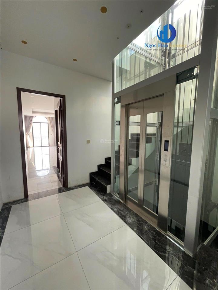 Cho thuê cặp shophouse 2 mặt tiền trướcsau, dt 120m² x 5 tầng, hoàn thiện đẹp, tm, view công viên