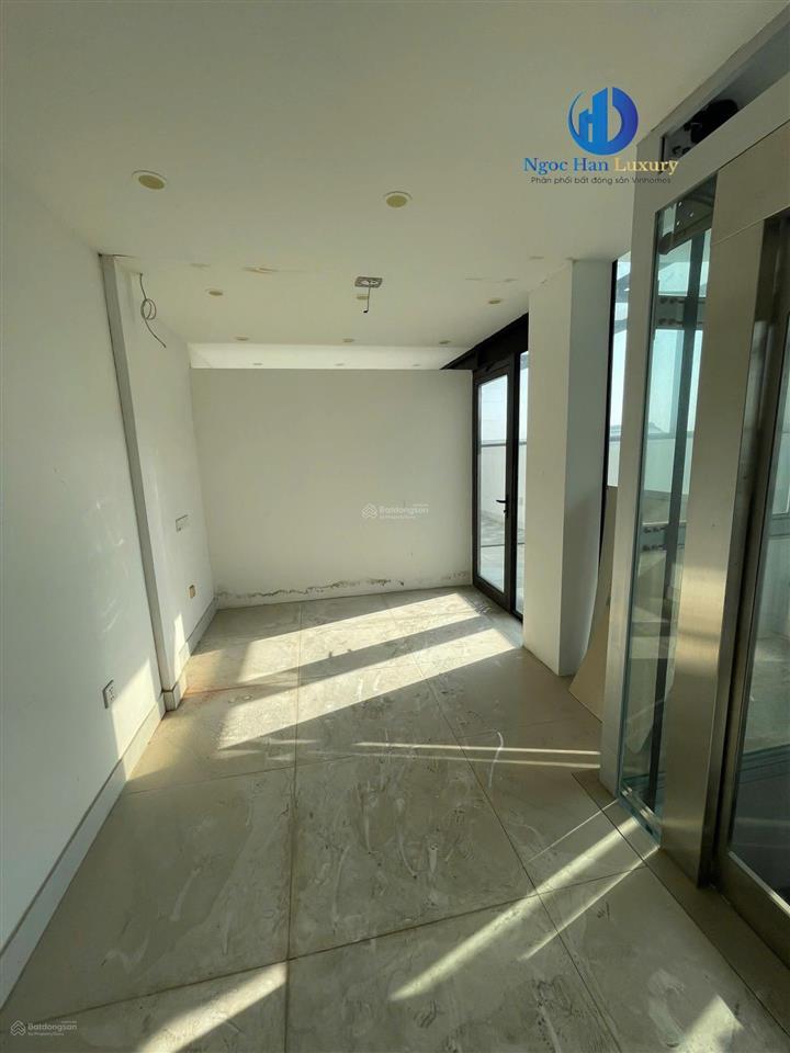 Cho thuê cặp shophouse 2 mặt tiền trướcsau, dt 120m² x 5 tầng, hoàn thiện đẹp, tm, view công viên