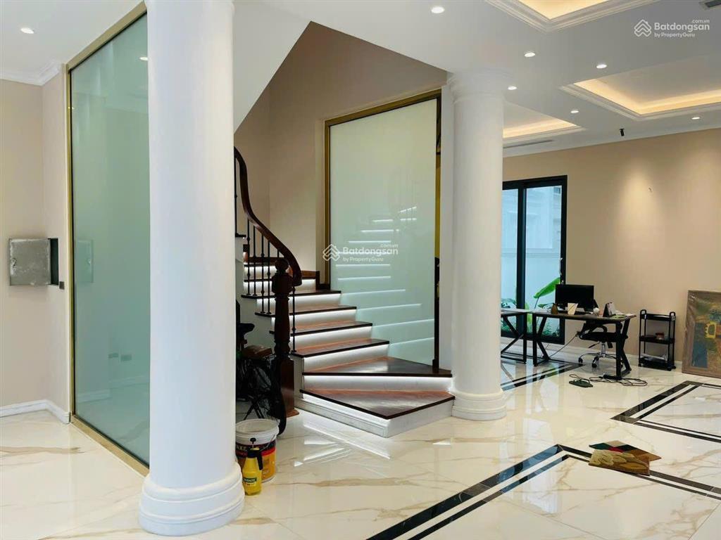 Giá thuê 40 triệu / tháng, cho thuê biệt thự đơn lập góc, hoàn thiện đẹp, làm mô hình quán ăn, cafe