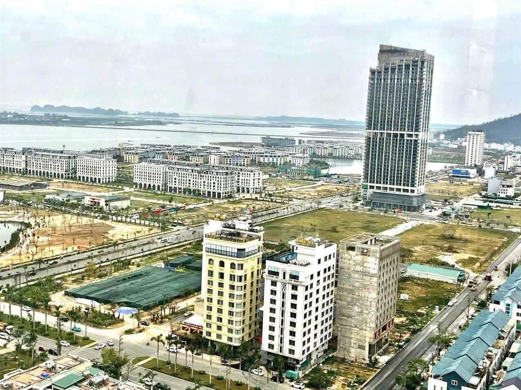Cần tiền bán gấp căn studio view biển trung tâm bãi cháy