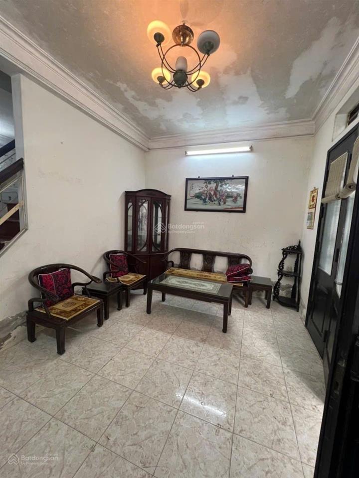 Chính chủ  lô góc, hoàng đạo thành, kim giang 5m  ô tô ra phố