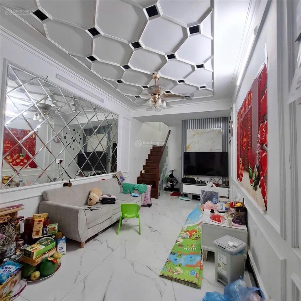 Lò đúc mặt tiền khủng hiếm có dt 44m2, mt 7,1m x 4 tầng!