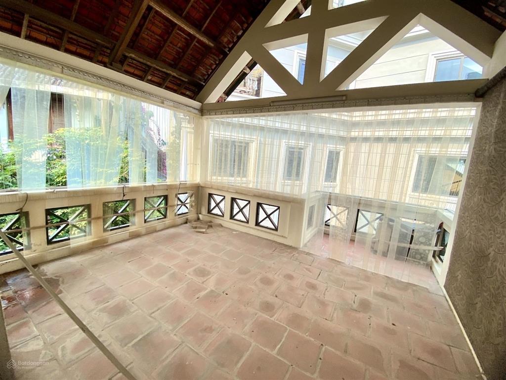Biệt thự vip bán đảo linh đàmdt 420m mt8,5m x 4 tầng
