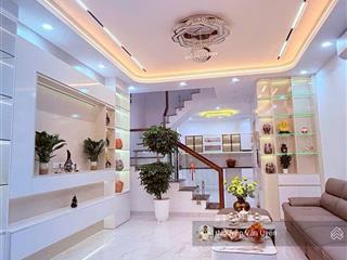 Hoàng quốc việt  cầu giấy, 1 căn duy nhất, 38m2 x 5 tầng, ngõ 3 gác, gần ô tô, full nội thất